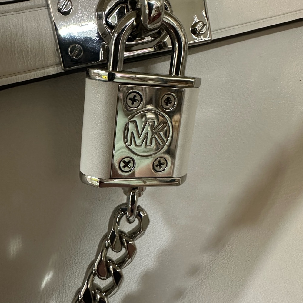 Michael Kors Hamilton White Leather Women's Bag - Picture 3 of 5